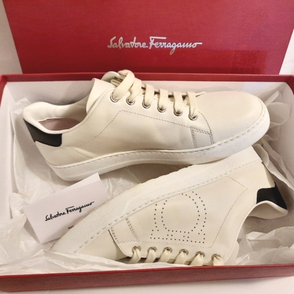 Salvatore FerragamoPierre Leather Sneakers - Picture 3 of 10